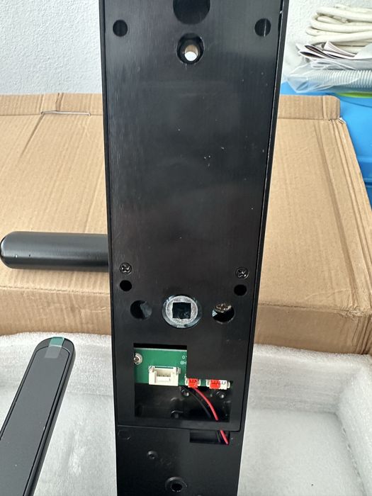 fechadura inteligente (smart lock)