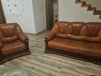 3 sofas em cabedal