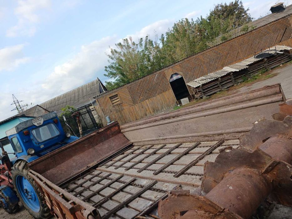 Причіп-Розкидач.