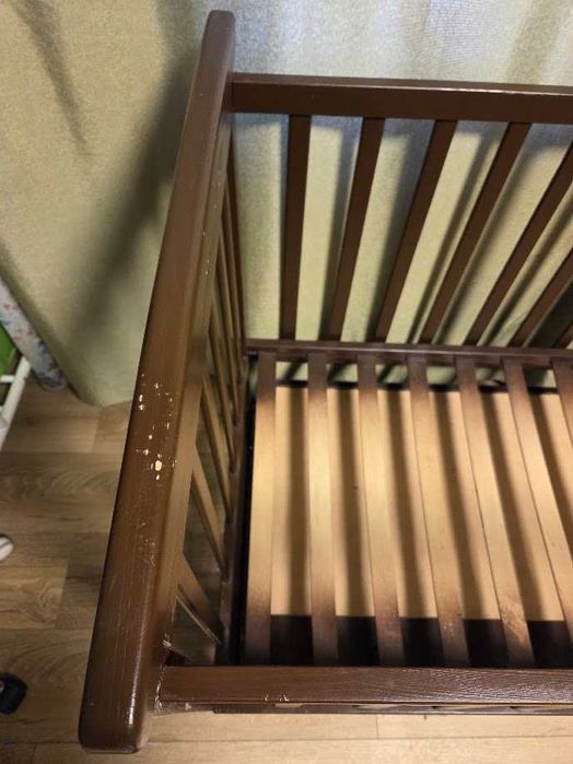 Дитяче дерев'яне ліжко трансформер