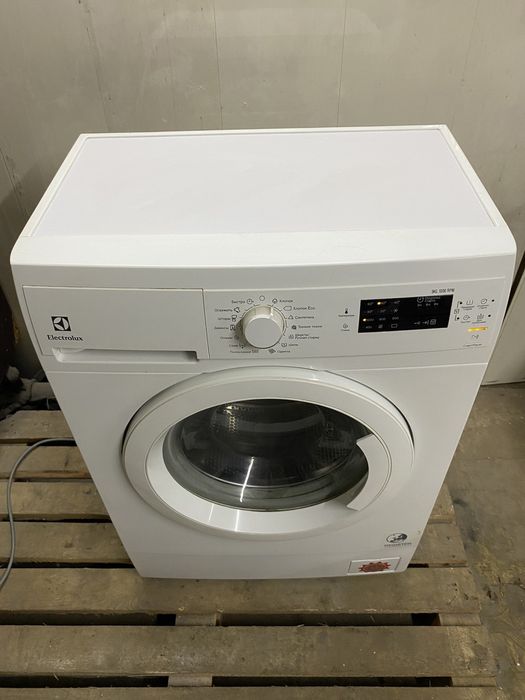Стиральная машина Electrolux
