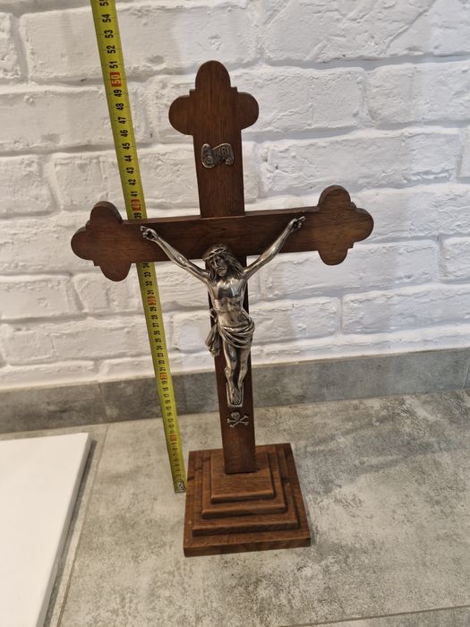 Bardzo start drewniany krzyż