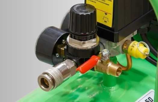Компрессор воздушный 50 л масляный поршневой ECO AE-501-4