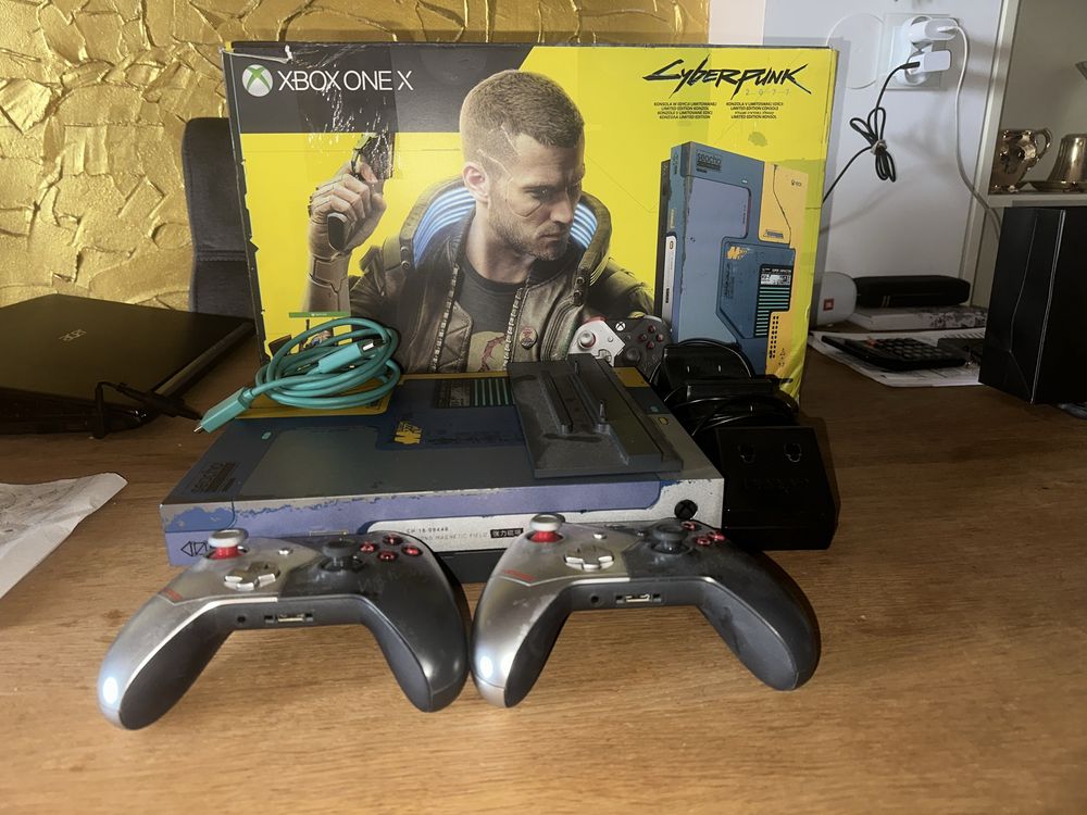 Xbox One X Cyberpunk edition