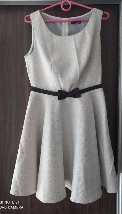 Sukienka kremowa, rozmiar 40