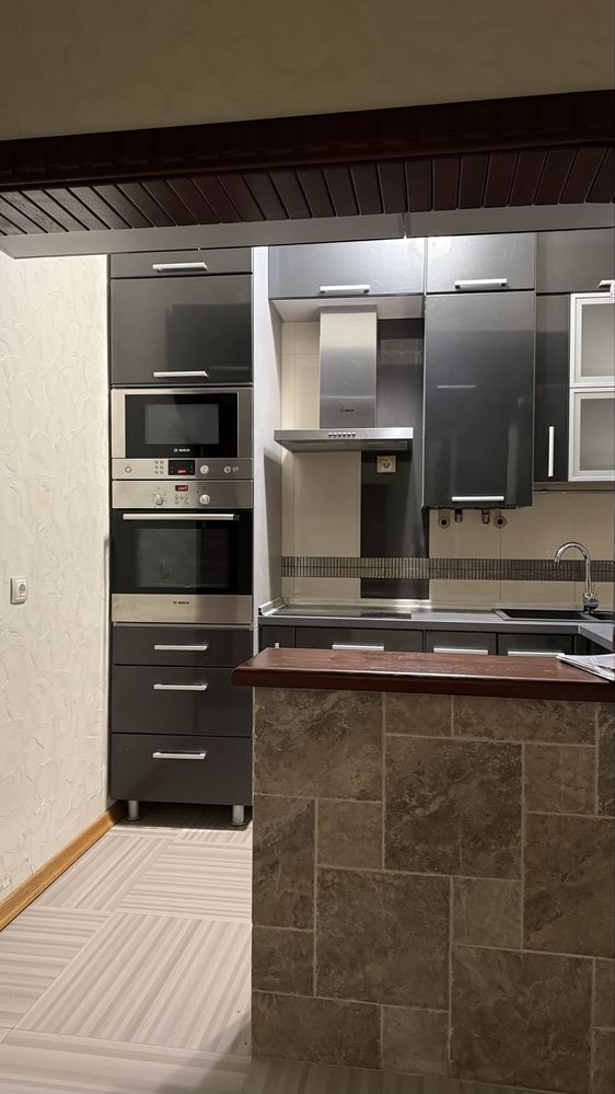 Продаж 2кім квартири в центрі міста , вул.Драгоманова