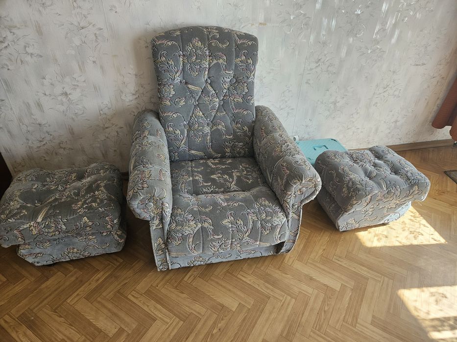 Komplet wypoczynkowy 1 + 1 + 2