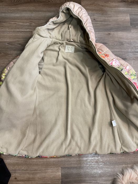 Куртка на девочку по супер цене!Теплая фабричная!