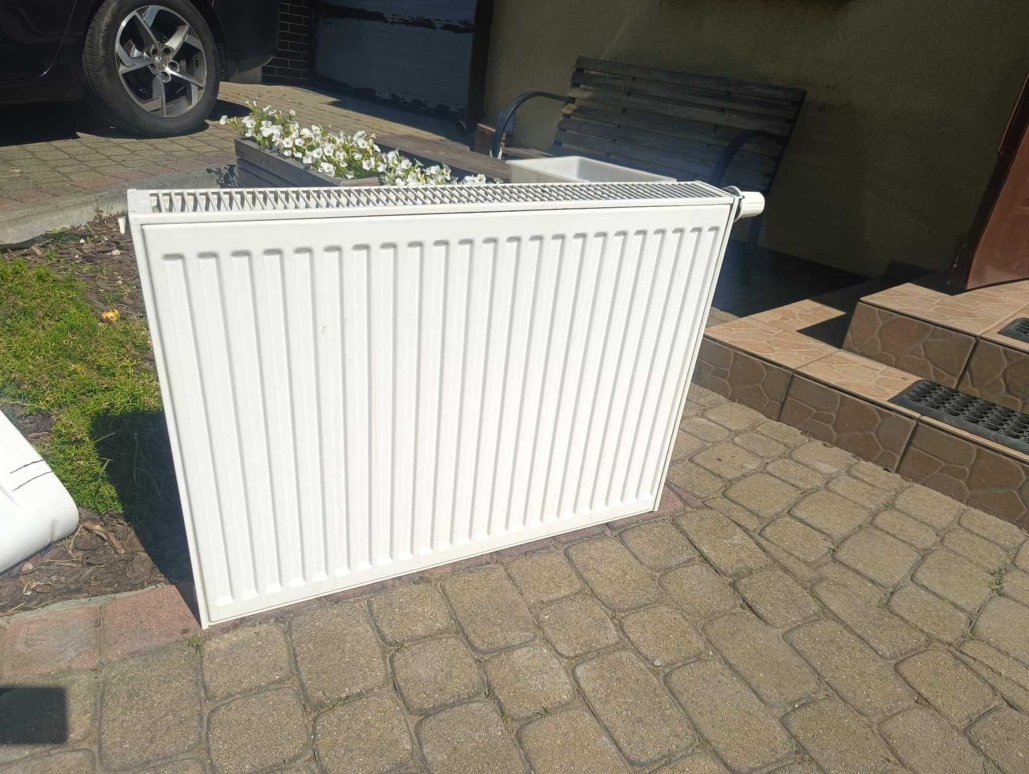 Sprzedam grzejnik 80 z termostatem