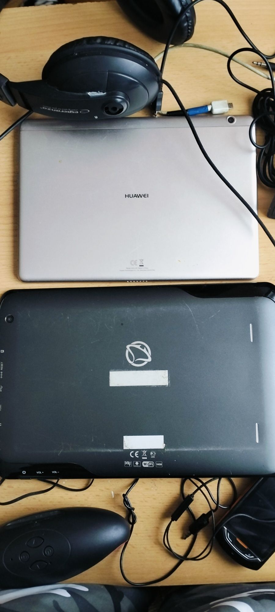 Elektrozłom - tablety, słuchawki, telefon, mikrofony