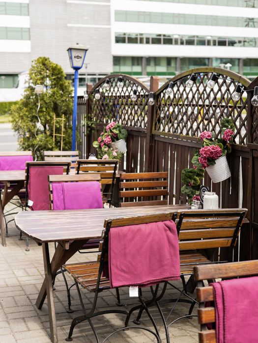 Odstąpię lokal gastronomiczny restaurację pizzerię na Woli 146m2 +60m2