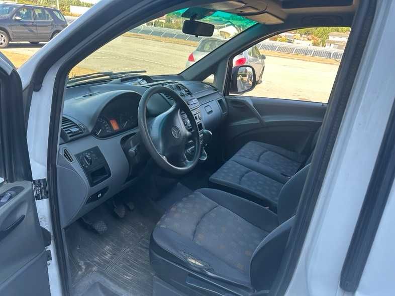 Carrinha Branca portas  Mercedes