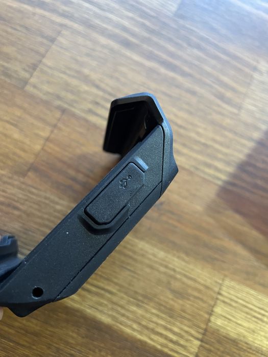 Тримач смартфона Bosch BSP3200 (Smart System) + безпровідна зарядка