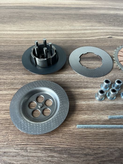 NOWE CZESKIE kompletne sprzęgło kosz tarcze sprzęgła JAWA 50 OGAR 200