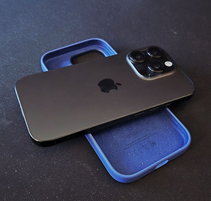 iPhone 16 Pro, Black Titanium, 512GB