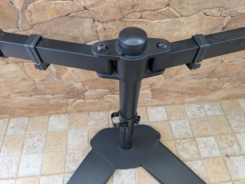 Vendo suporte duplo de ecrã usado em bom estado