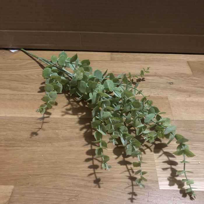 Bukiet kwiatków sztucznych gałązka liści 087kw