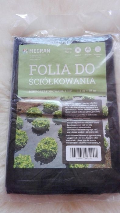 Folia mikroperforowana do ściółkowania czarna marki MEGRAN