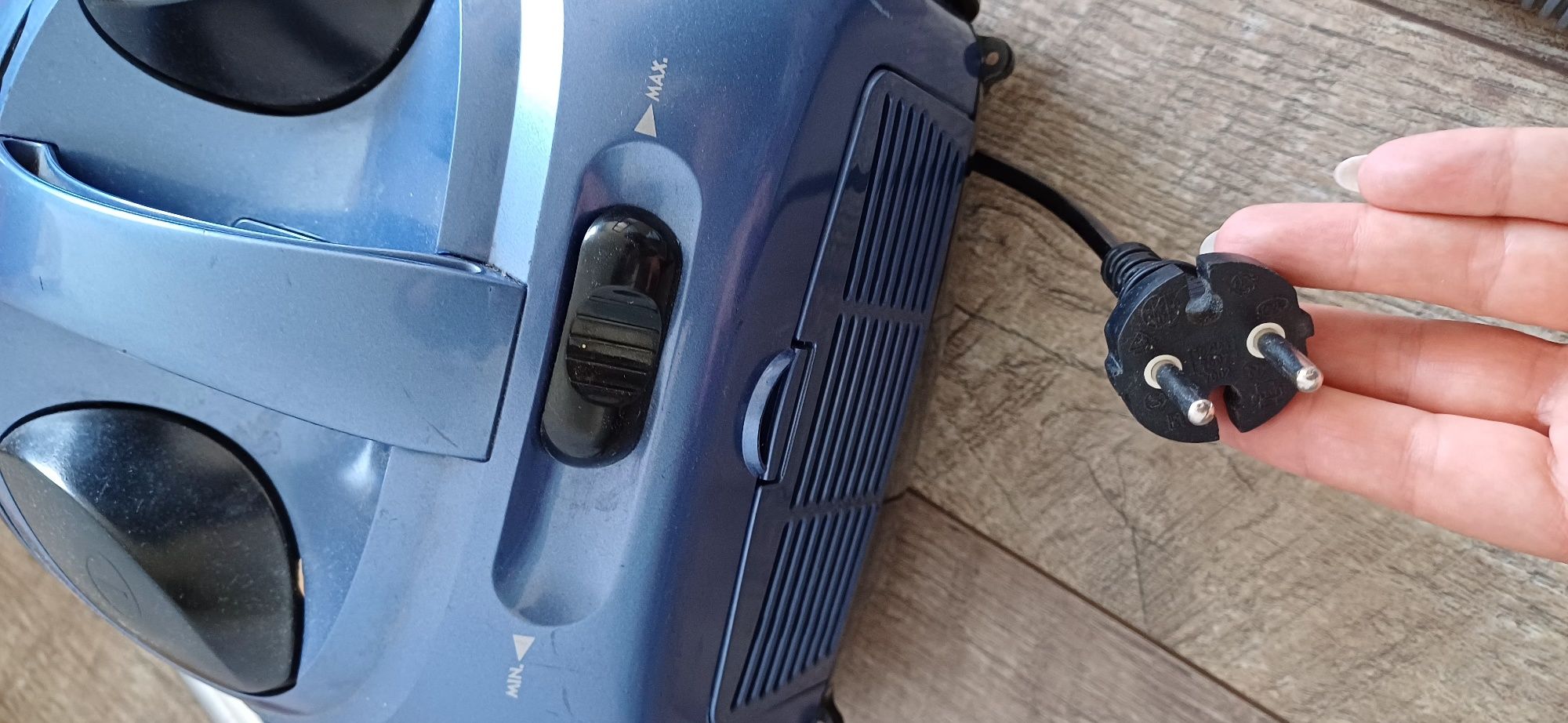 Пилосос Saturn 1400