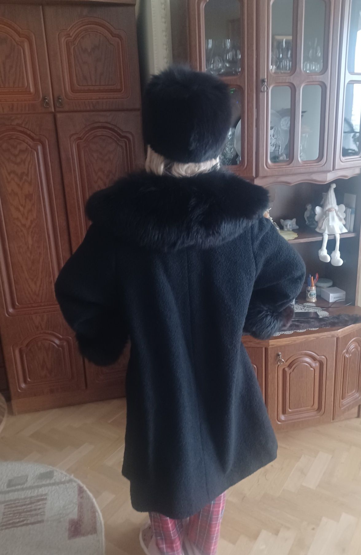 Palto + czapka futrzana