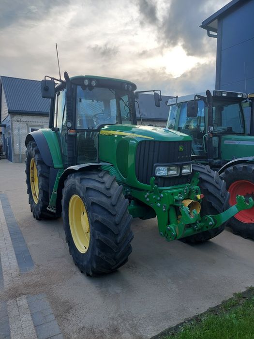 Ciagnik rolniczy John deere 6820 z turem