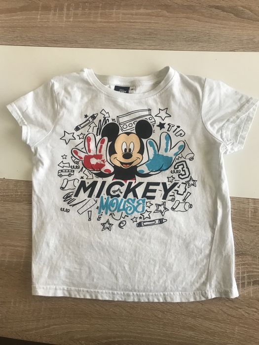 T-shirts criança T.5/6 anos
