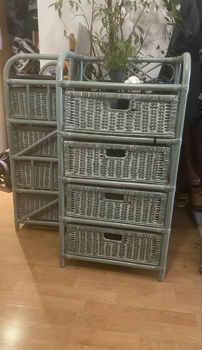 Comódas em vime/verga verde 4 gavetas