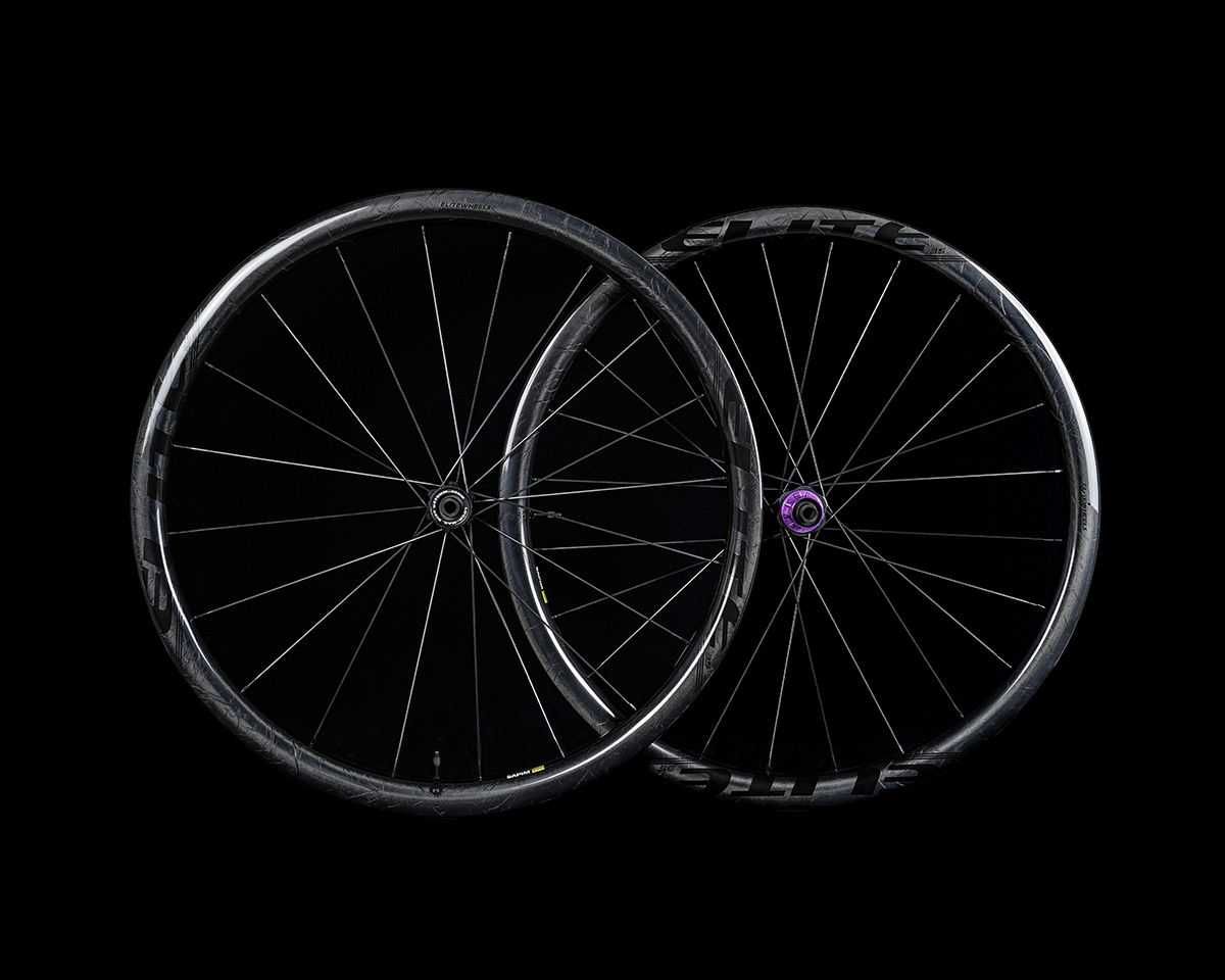 Zestaw kół gravelowych ELITEWHEELS MARVEL G35, SHIMANO HG czarno-białe
