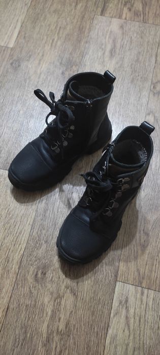 Шкіряні зимові ботіночки 32розміру