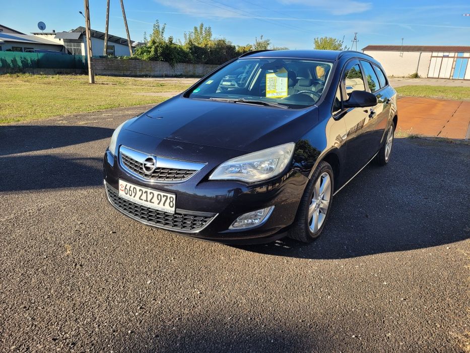 Opel Astra J  KOMBI LPG