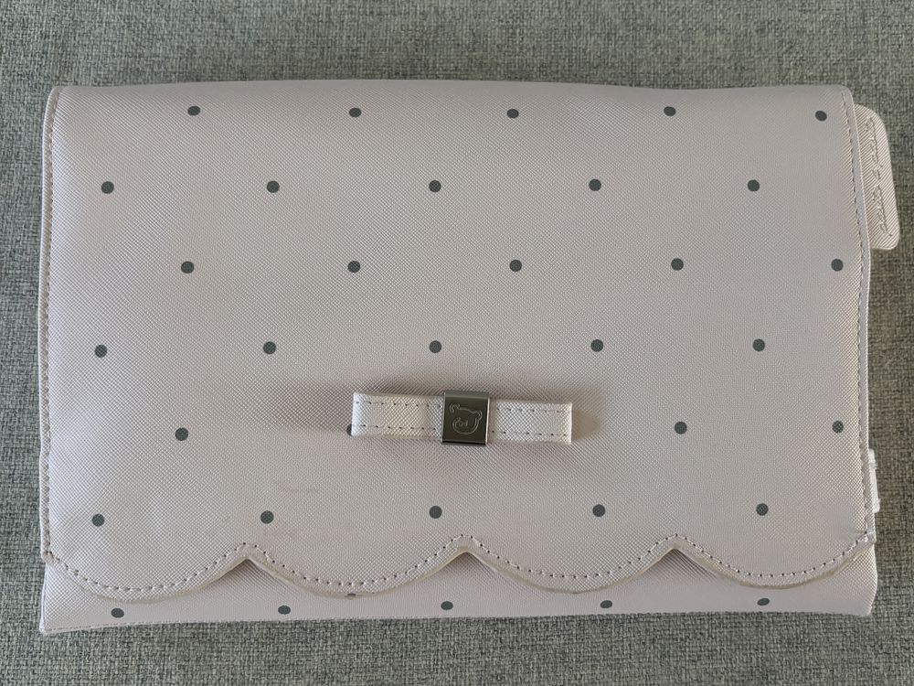 Muda Fraldas portatil Walking Mum - Rosa bebe com pintas cinzentas