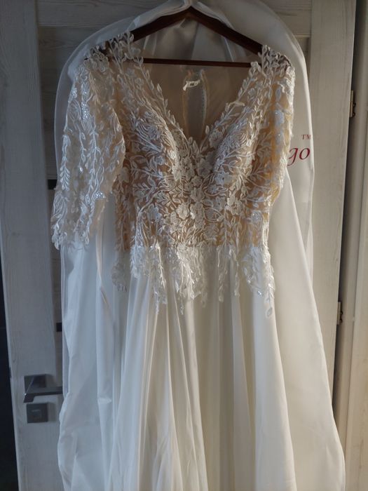 Suknia ślubna muślinowa