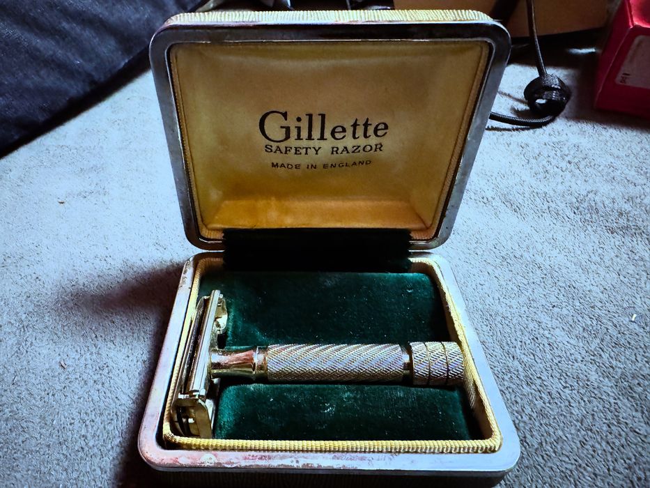 Eleganckie pudelko vitage „Gillette” 50/60s