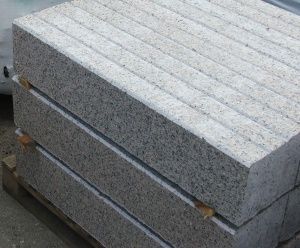 Гранитные бордюры