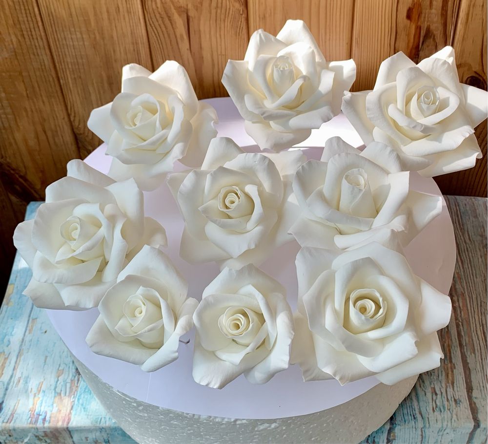 Квіти з мастики для весільних тортів
