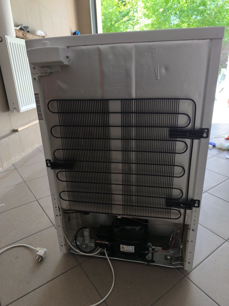 Zamrażarka wolnostojąca Whirlpool W55ZM 111W okazja jak nowa!