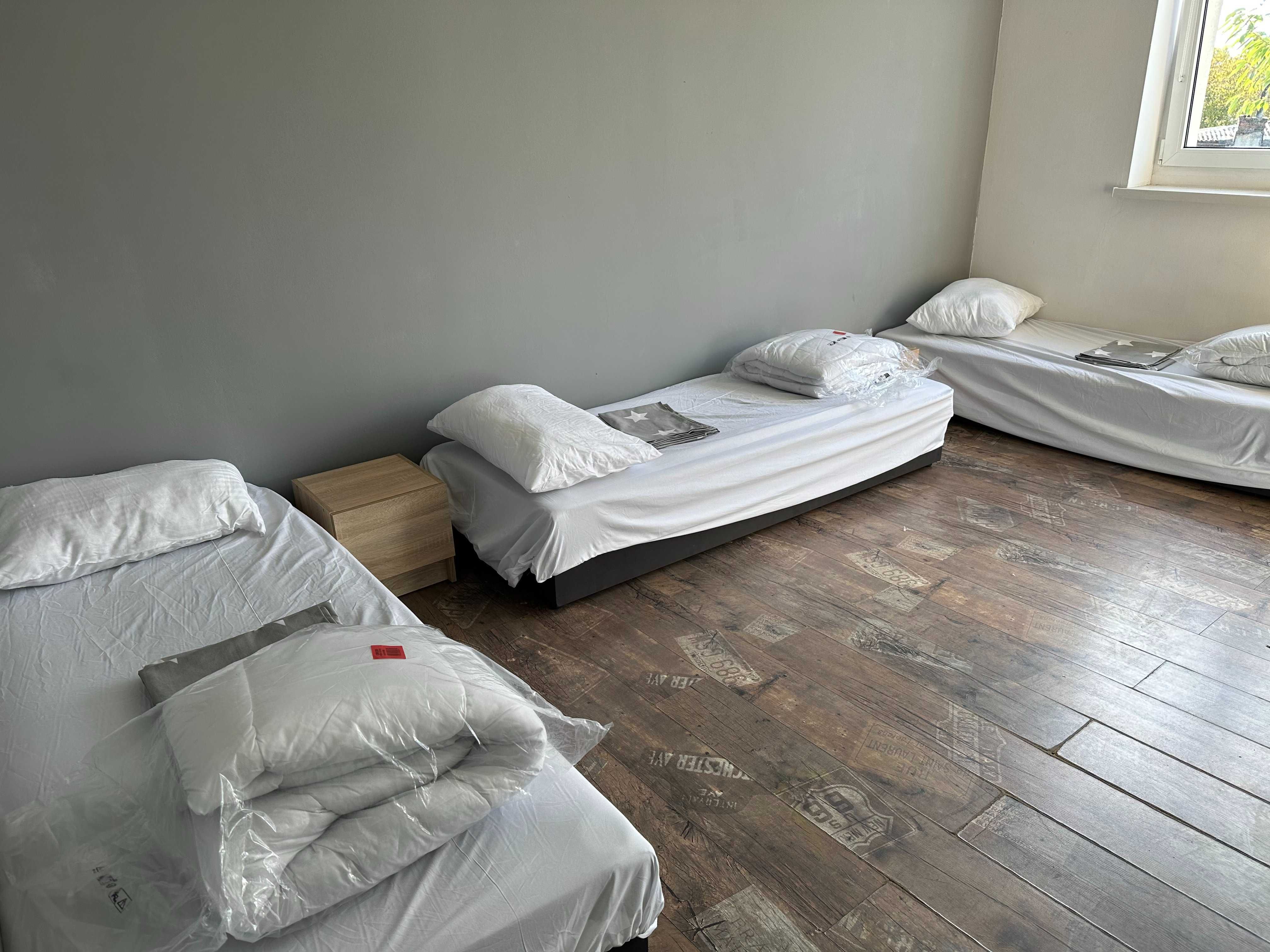 Hostel, Pokoje na wynajem, Kwatera pracownicza. Dom dla firm