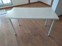 Mesa de estudo IKEA