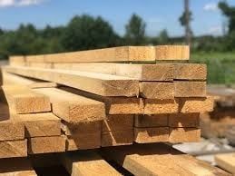 Drewno na konstrukcję krokwie belki łaty deski