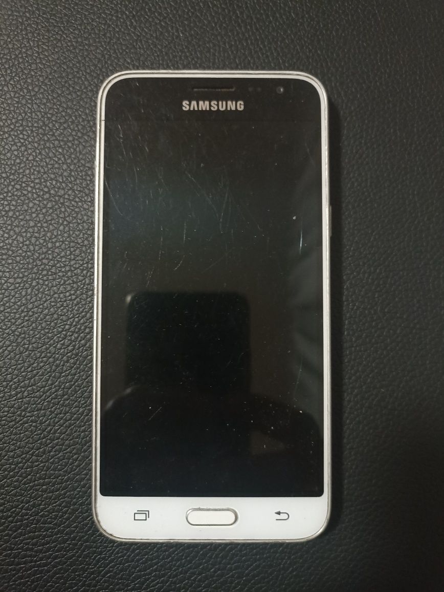 Telefon Samsung uszkodzony