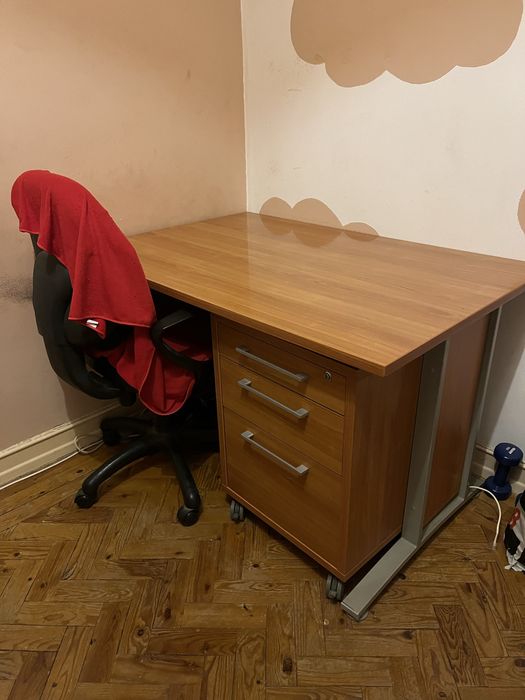Secretaria de madeira
