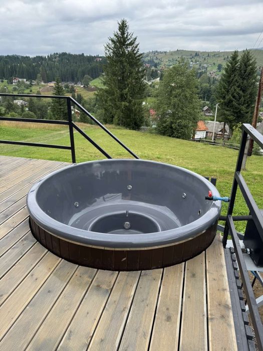Котедж в Карпатах (Яблуниця-Буковель) на 4 осіб входить чан джакузі