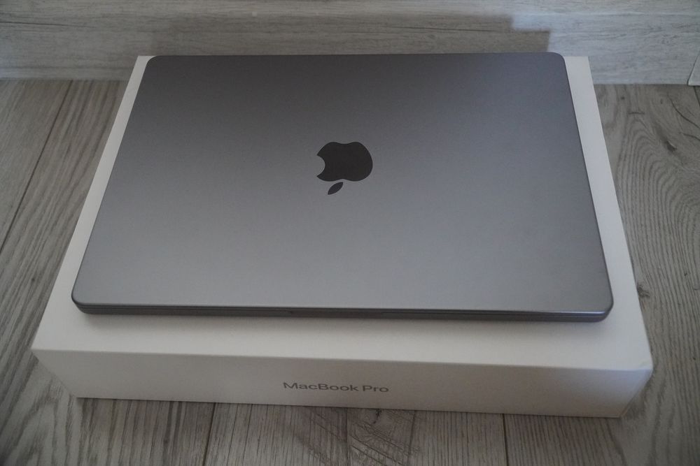 Apple Macbook Pro 14” M2 Pro 16GB 512 SSD