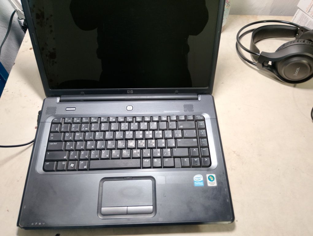 Ноутбук hp g7000