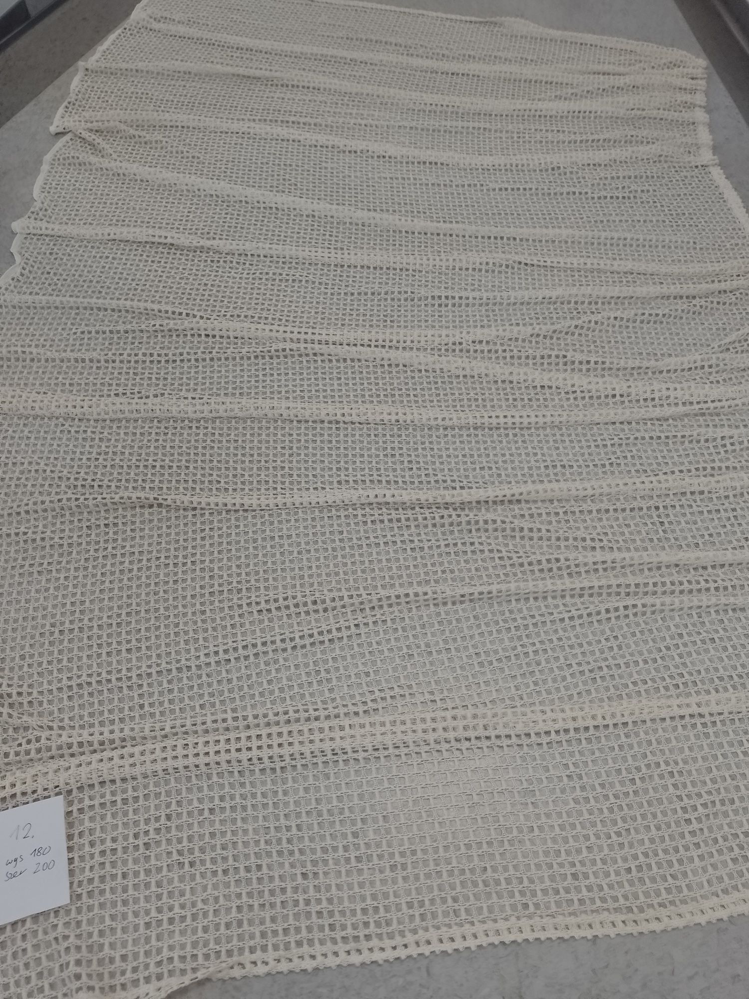 Sprzedam marszoną firankę 180x200 cm.