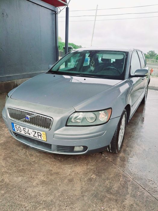 Vendo Volvo v50 136 cv 1.9 c por 4400 eur