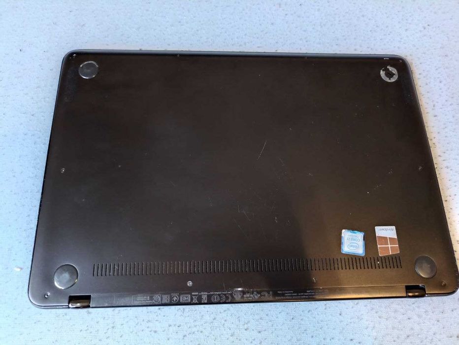 ASUS ZenBook Flip UX360UAK