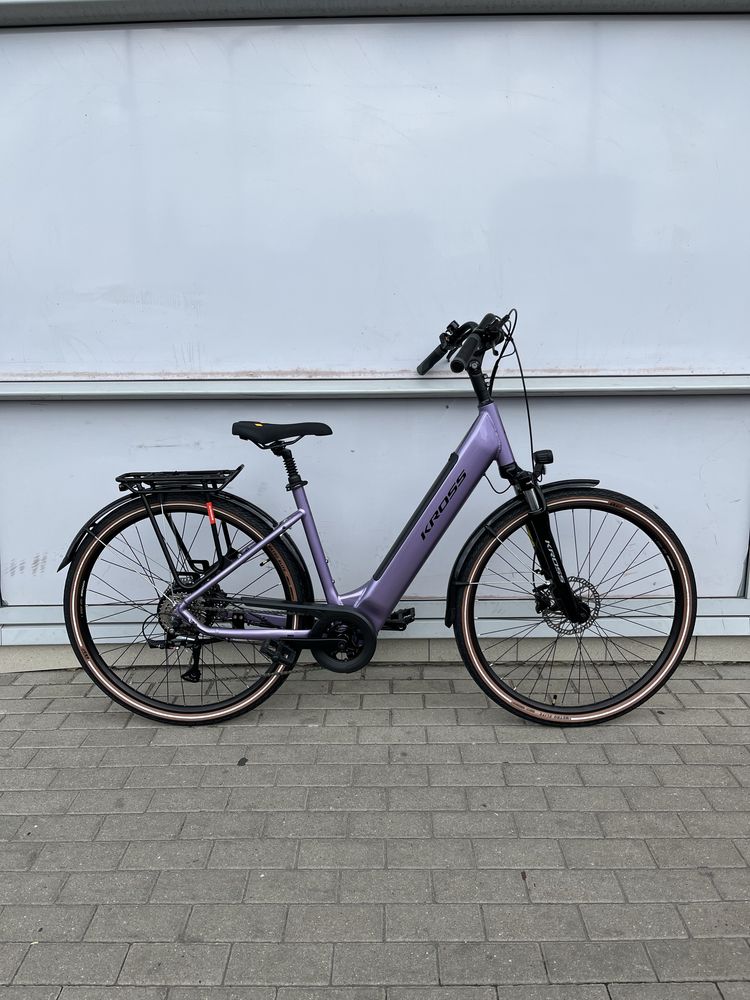 Rower elektryczny Kross Trans Hybrid 1.0 522 Fioletowy