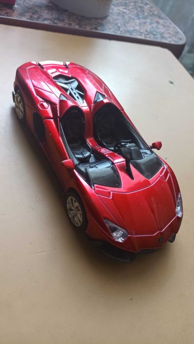 Lamborghini Aventador J Roadster. Модель 1:32