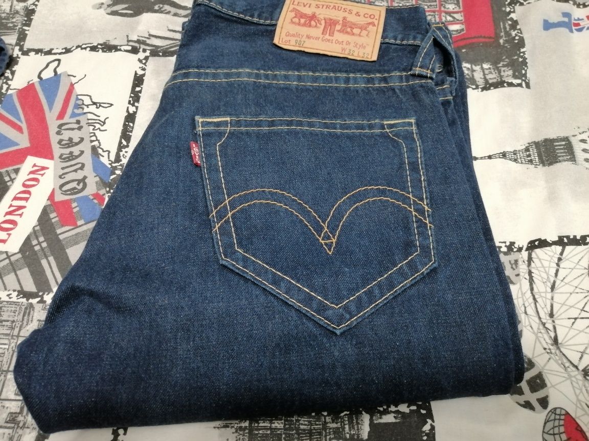 Levis 907 оригінал 32/32